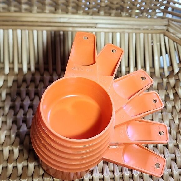 Vintage Orange Tupperware Nesting Measuring Cups - Picture 4 of 5
